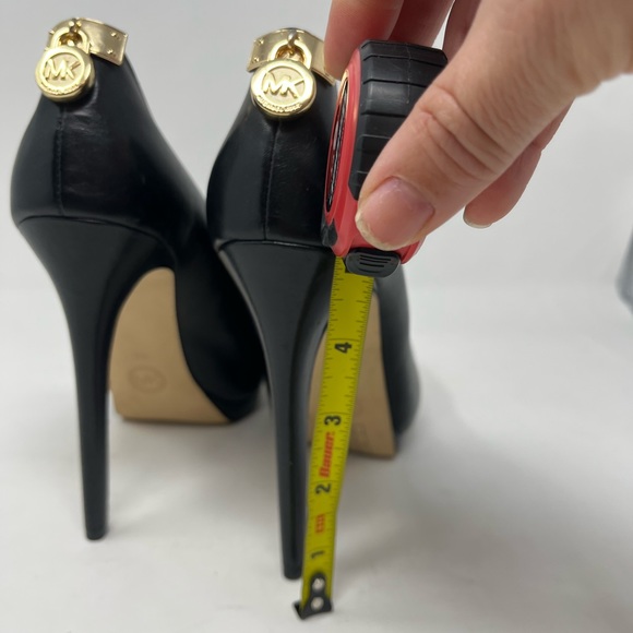 Michael Kors Heels 9M - Picture 4 of 5